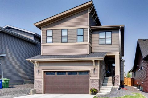 Photo of 159 Precedence Hill, Cochrane, AB T4C 2T6 (MLS # A2325198)