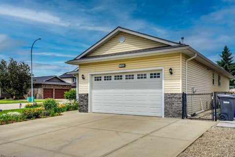 Photo of 144 Hillcrest Cape, Strathmore, AB T1P 0A4 (MLS # A2340454)