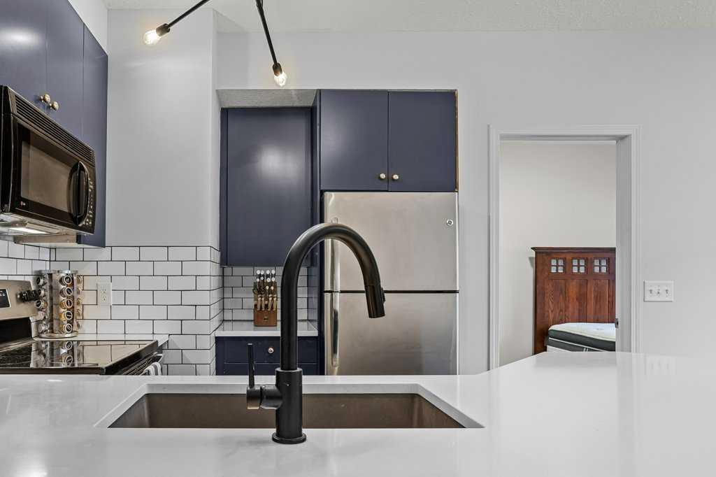 176 Kananaskis Way 105