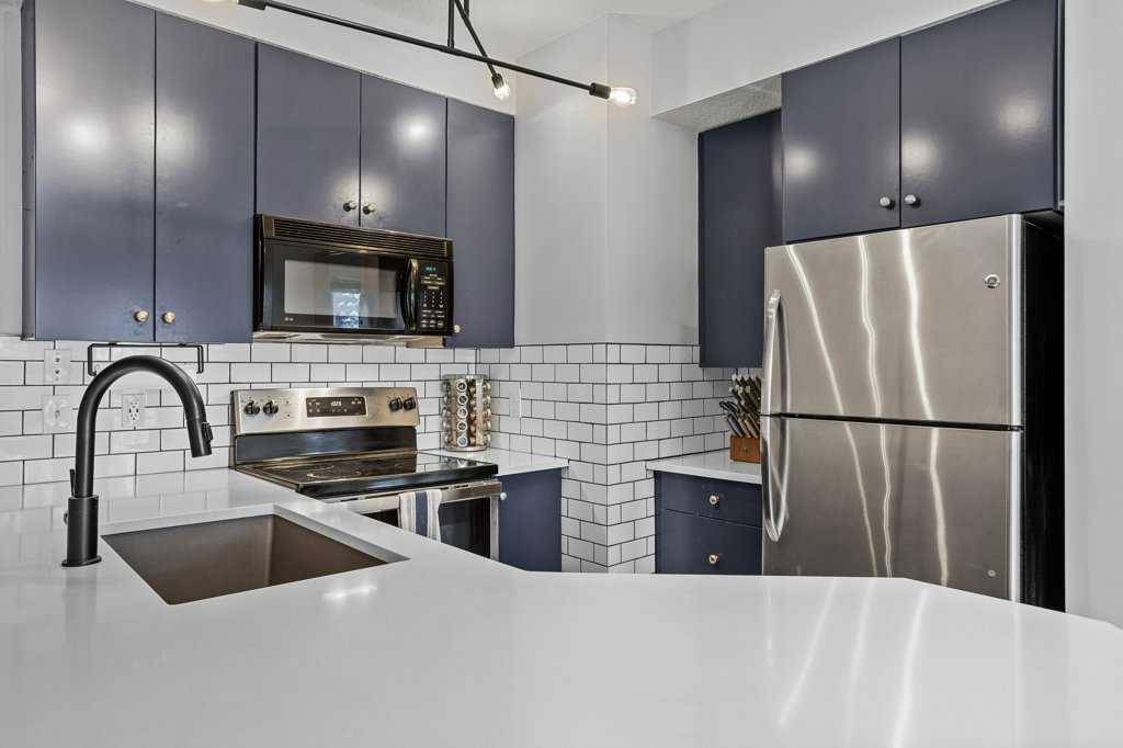 176 Kananaskis Way 105