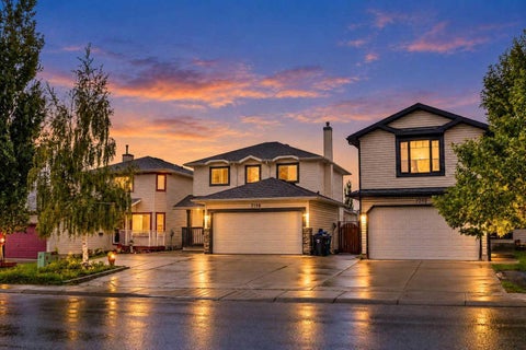 Photo of 7198 Laguna Way NE, Calgary, AB T1Y 7B4 (MLS # A2345008)