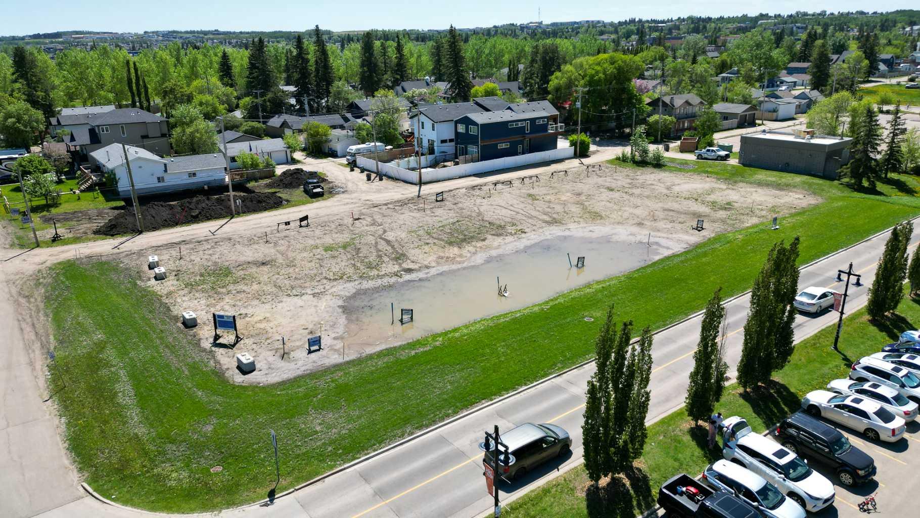 4217 LAKESHORE Drive