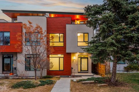Photo of 3818 17 Street SW, Calgary, AB T2T 4N9 (MLS # A2305250)