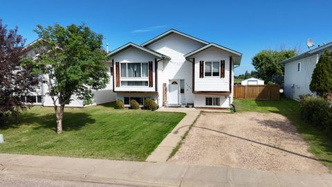 Photo of 4408 56th Avenue, High Prairie, AB T0G 1E0 (MLS # A2329892)