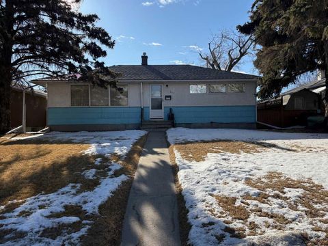 3111 Richmond Road SW Calgary AB T3E 4N5