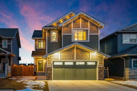 Photo of 5 Birch Glen, Okotoks, AB T1S 5S9 (MLS # A2299490)