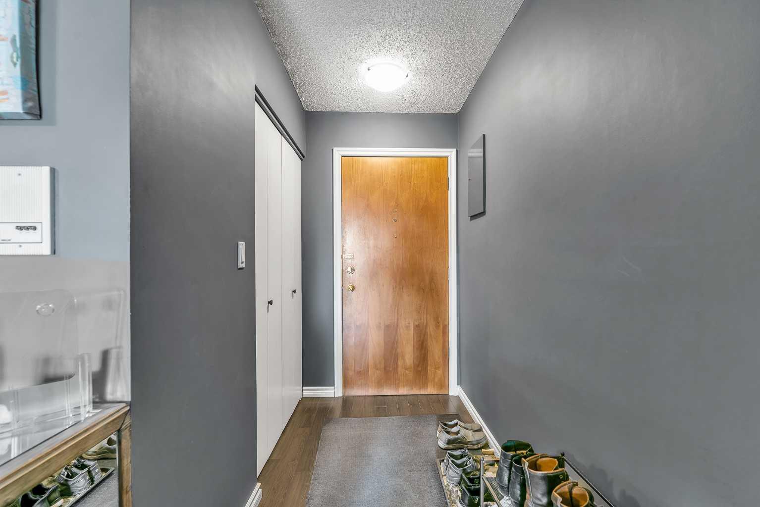 1001 68 Avenue SW 305