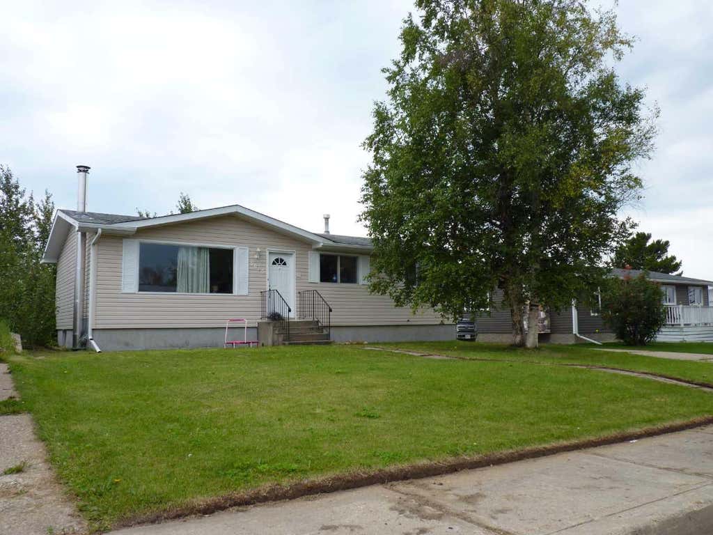 Photo of 5015 Oxford Avenue, Swan Hills, AB T0G 2C0 (MLS # A2339769)