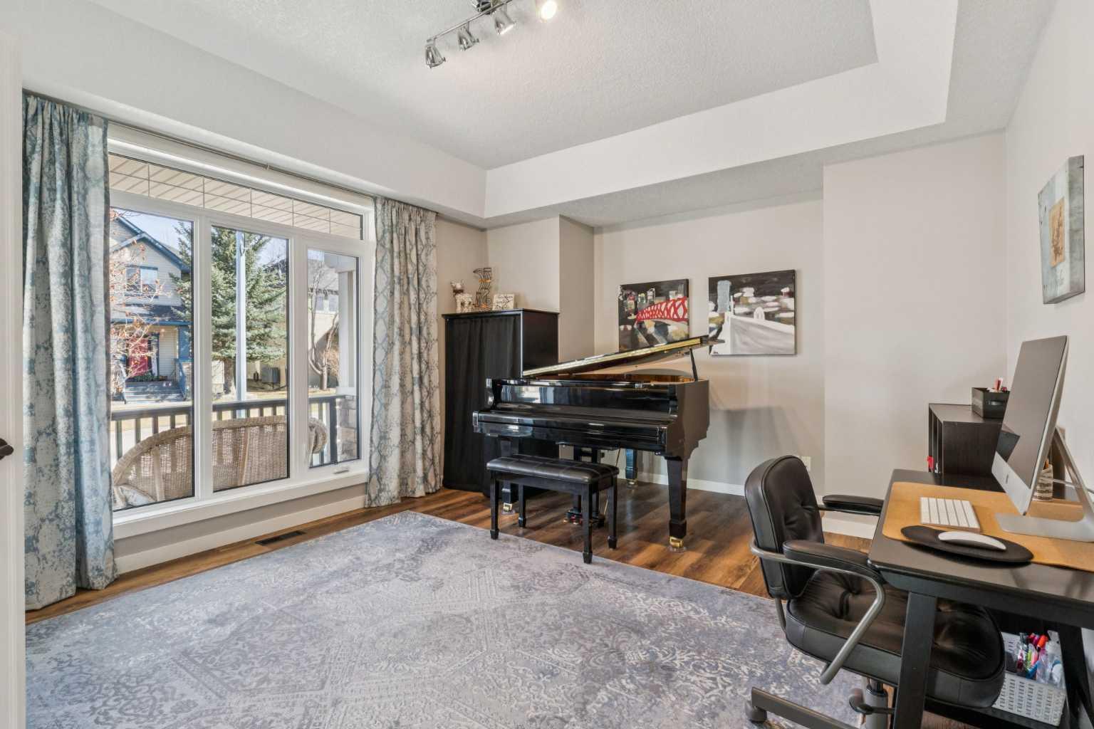 70 Hidden Creek Road NW