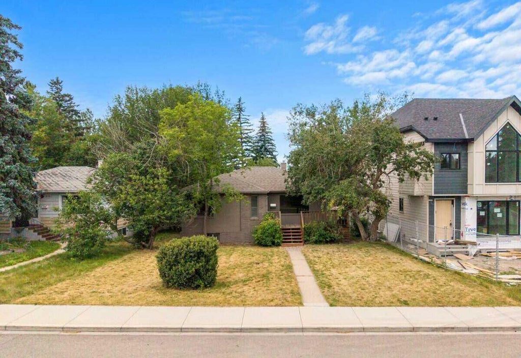 Photo of 2307 Richmond Road SW, Calgary, AB T2T 5E3 (MLS # A2335435)