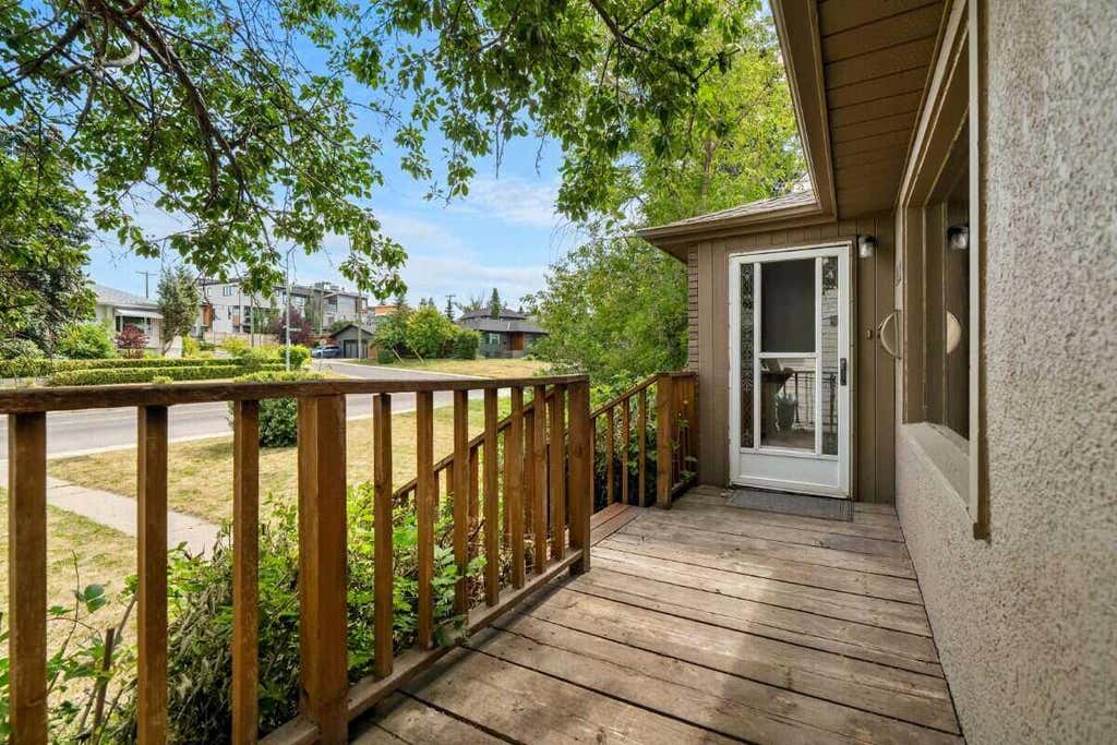 Photo of 2307 Richmond Road SW, Calgary, AB T2T 5E3 (MLS # A2335435)