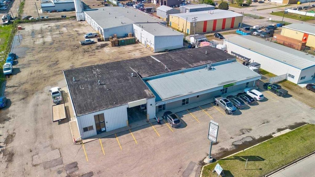 Photo of 11037/43 92 Avenue, Grande Prairie, AB T8V 3J3 (MLS # A2296399)