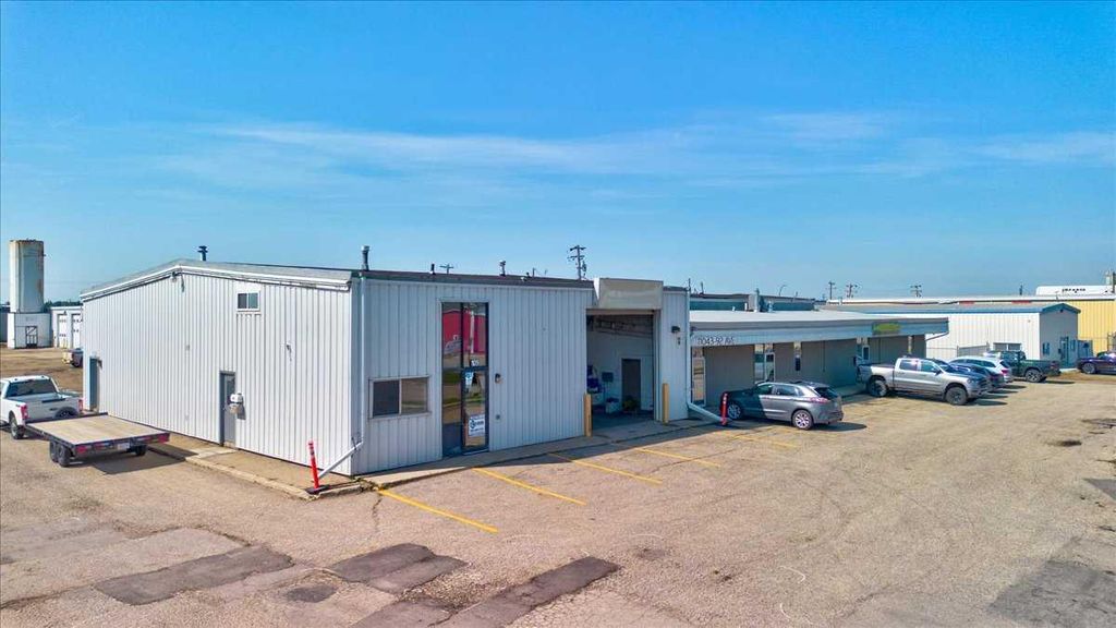 Photo of 11037/43 92 Avenue, Grande Prairie, AB T8V 3J3 (MLS # A2296399)