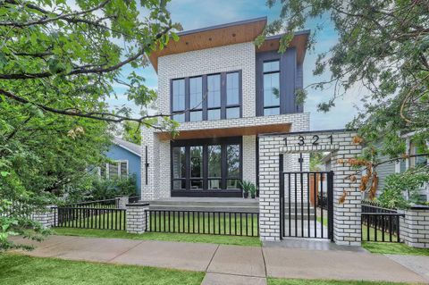 1321 10 Avenue SE Calgary AB T2G 0W8