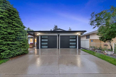 Photo of 931 Parkwood Way SE, Calgary, AB T2J 3V4 (MLS # A2349701)