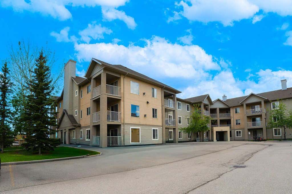 Photo of 1000 Citadel Meadow Point NW #214, Calgary, AB T3G 5N5 (MLS # A2318233)
