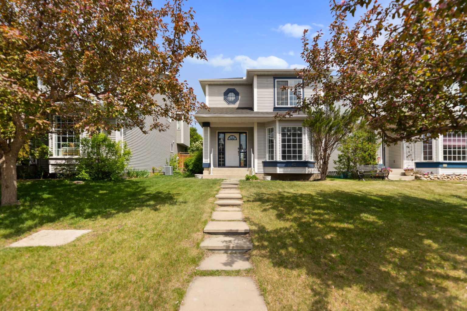 42 River Rock Road SE