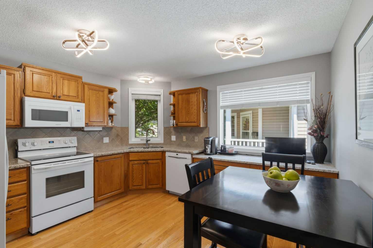 42 Douglasbank Gardens SE