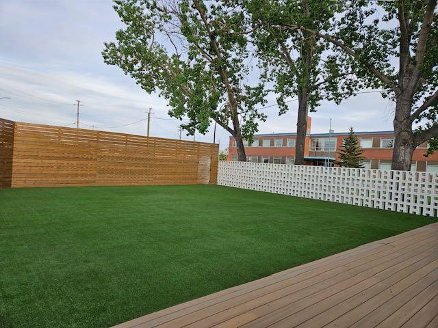 340 50 Avenue SE 101