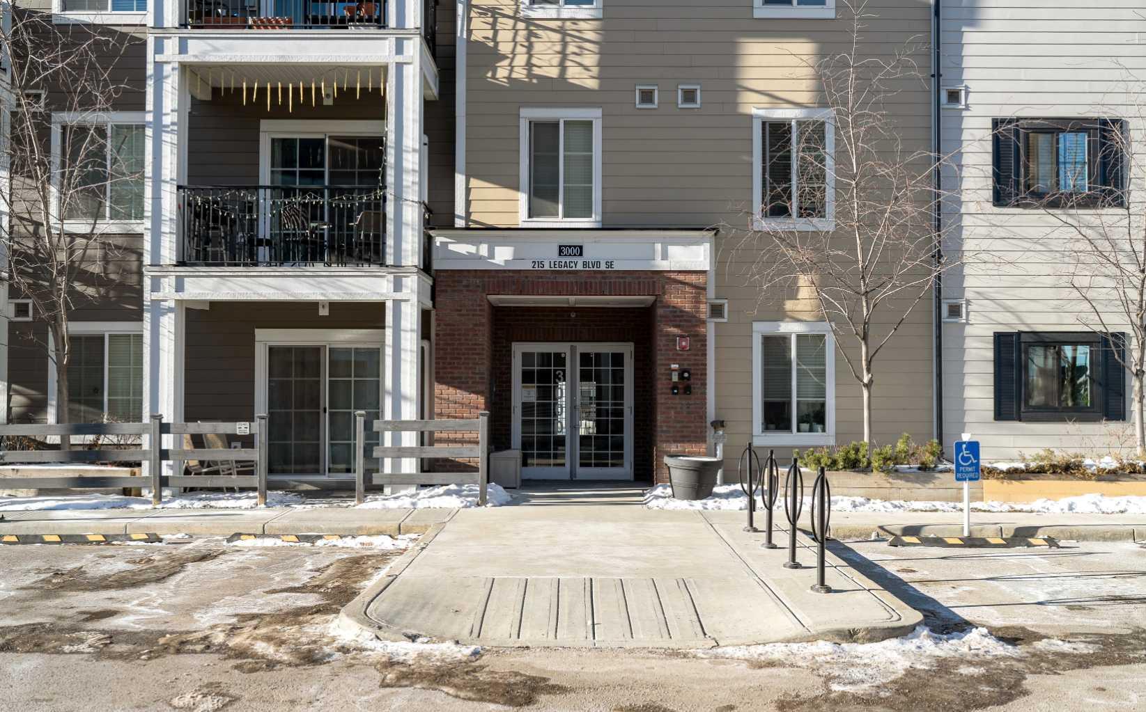 215 Legacy Boulevard SE 3203