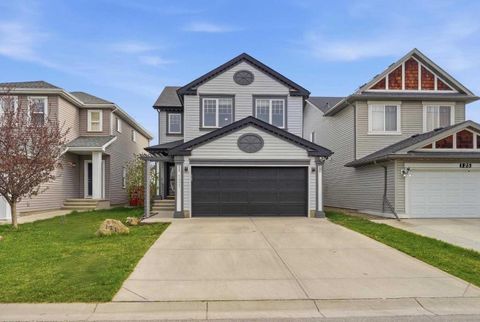 Photo of 121 Copperstone Close SE, Calgary, AB T2Z 0P4 (MLS # A2310010)
