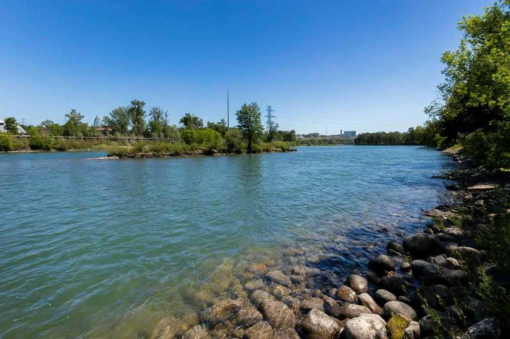 Photo of 30 &amp; 32 New Street SE, Calgary, AB T2G 3X9 (MLS # A2311673)