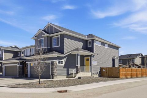 Photo of 7 Evansglen Park NW, Calgary, AB T3P 0X9 (MLS # A2300679)
