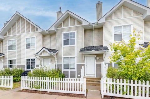 Photo of 3294 New Brighton Gardens SE, Calgary, AB T2Z 0Y1 (MLS # A2323487)
