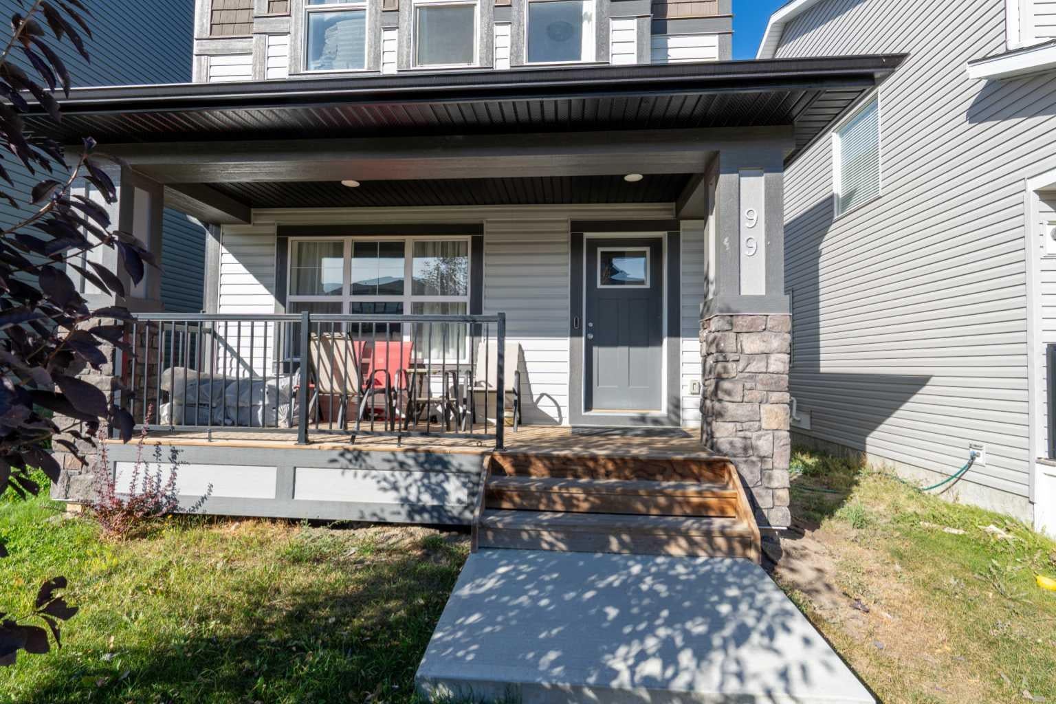 99 Hillcrest Close SW