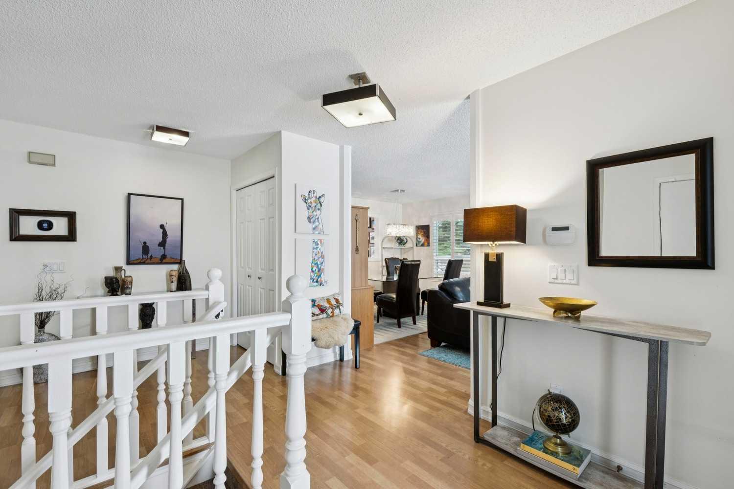 48 Deer Ridge Close SE