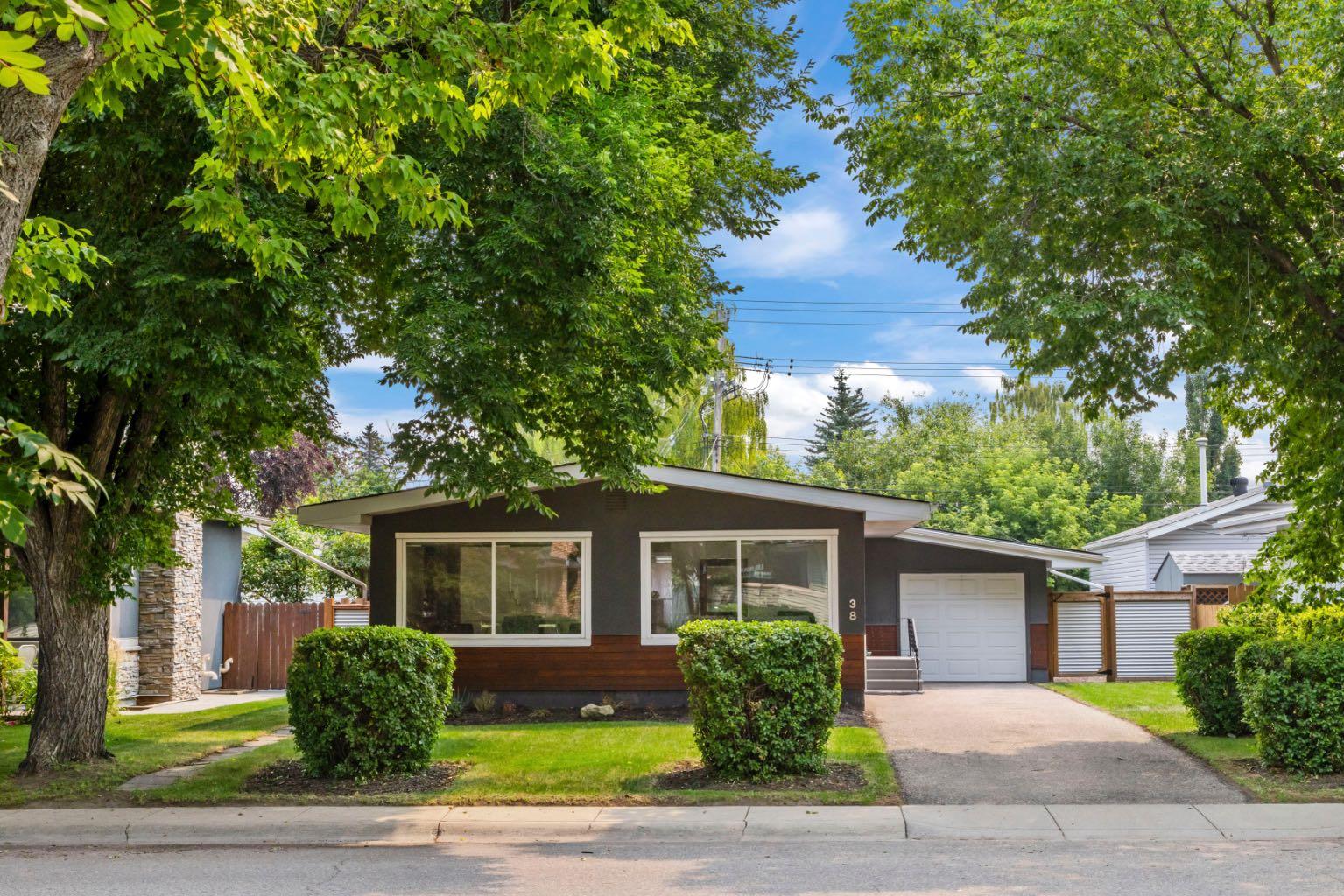 38 Westwood Drive SW