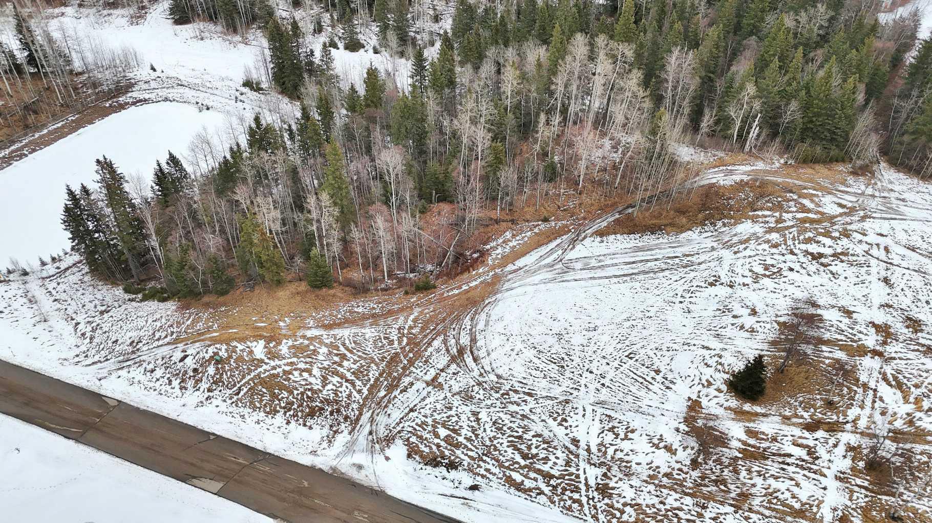 13 Hidden Valley Close