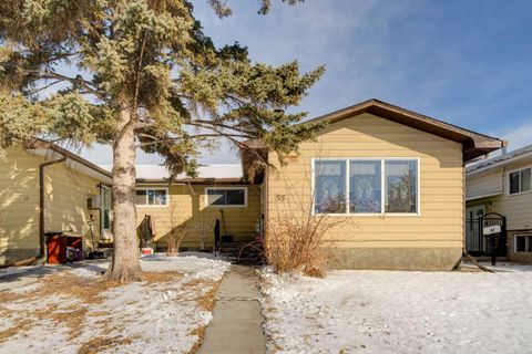 55 Queen Isabella Close SE Calgary AB T2J 3R2