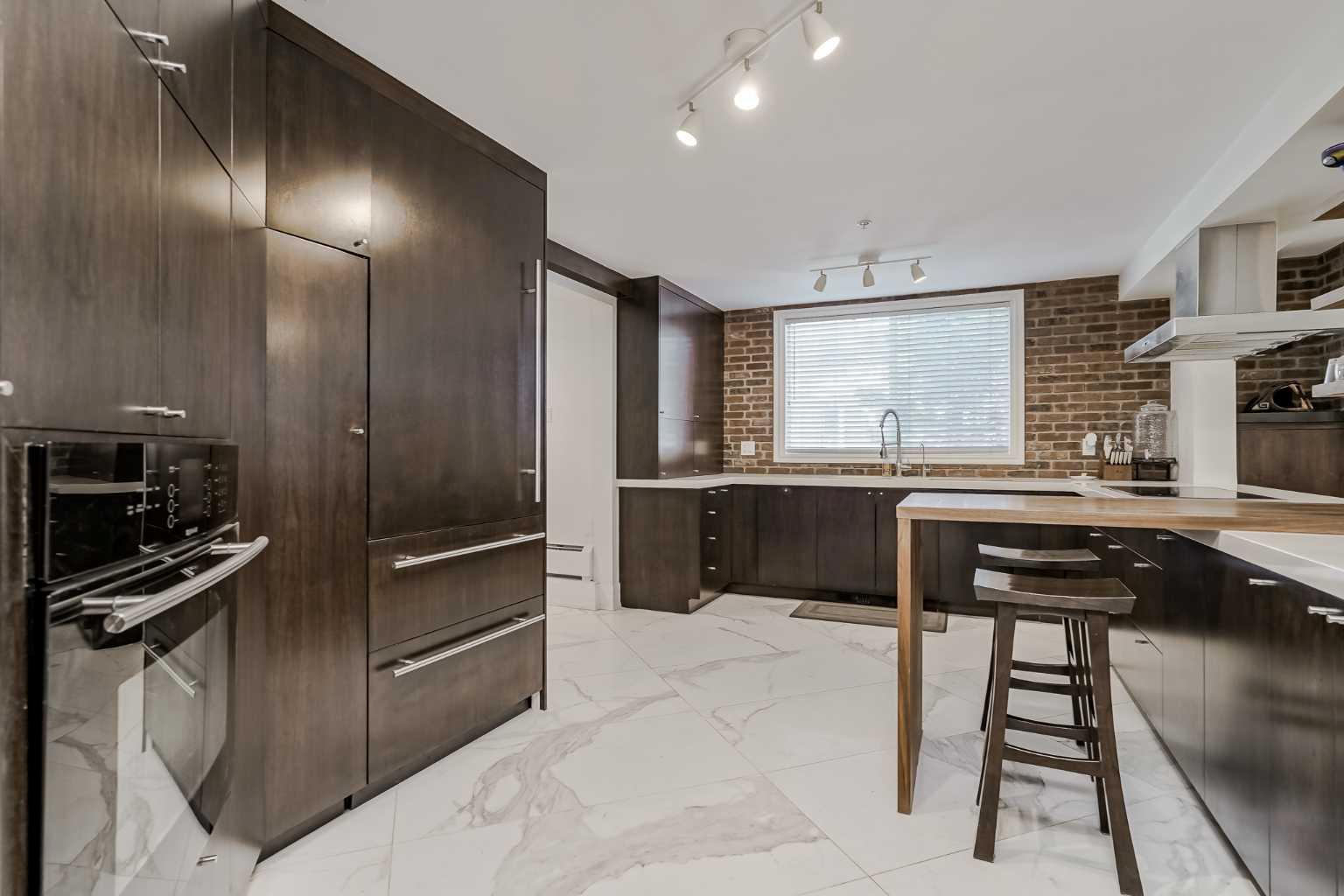 2422 Erlton Street SW 101