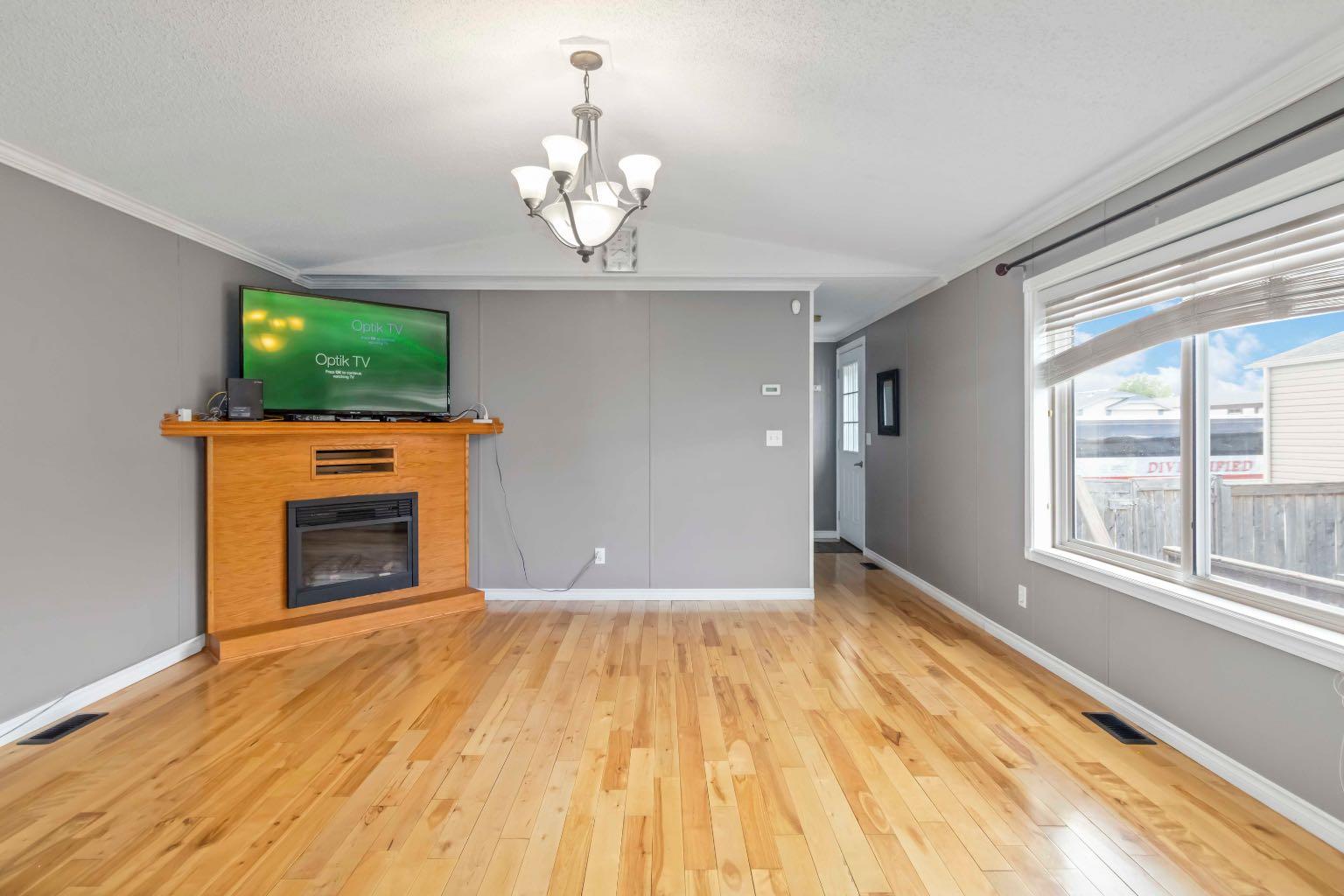 128 Caouette Crescent