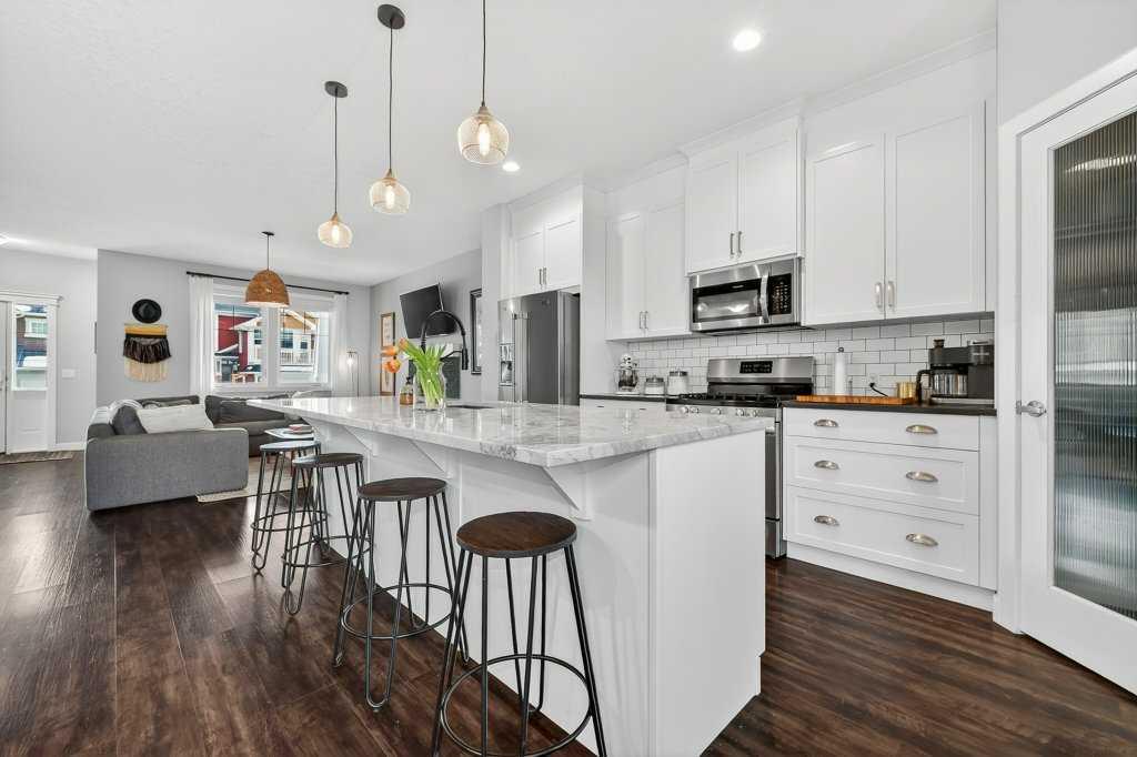 92 Fireside Crescent