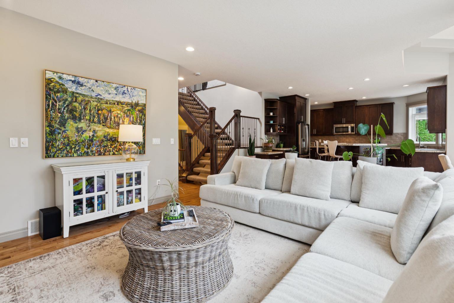 42 West Cedar Place SW