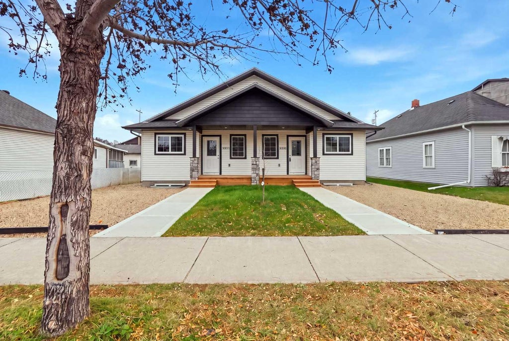 Photo of 5131 &amp; 5133 52 Street, Lacombe, AB T4L 1H9 (MLS # A2355138)