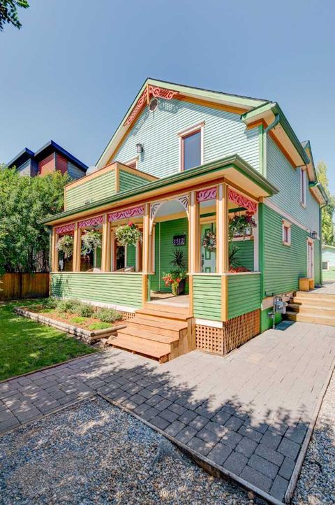 1512 33 Avenue SW Calgary AB T2T 1Y3