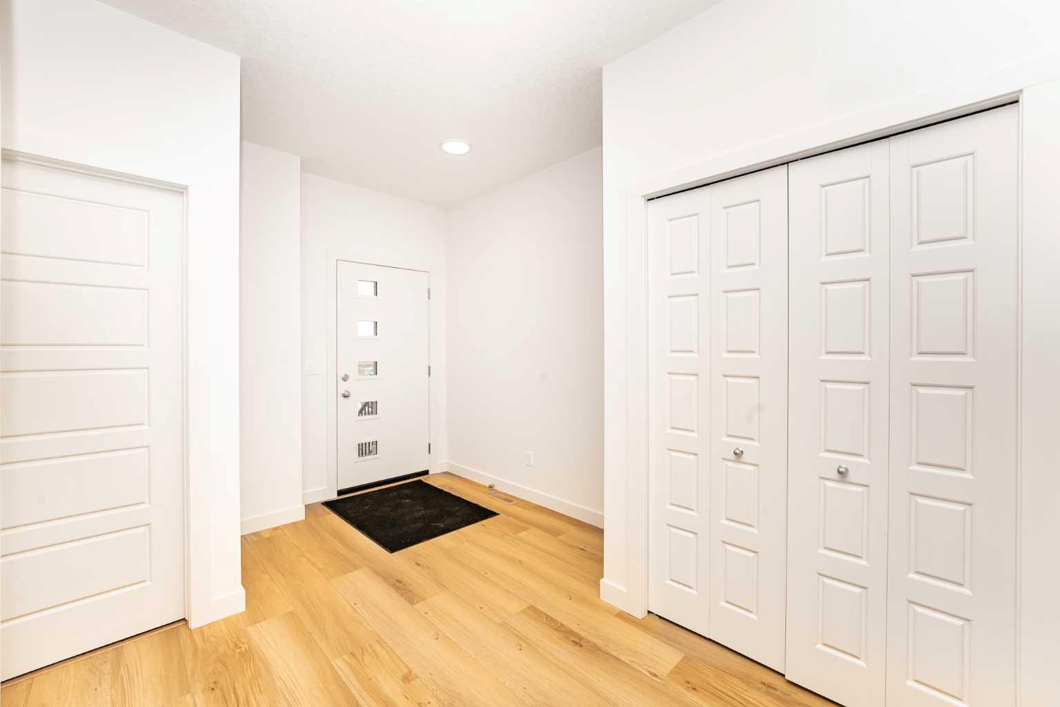 195 Belvedere Crescent SE