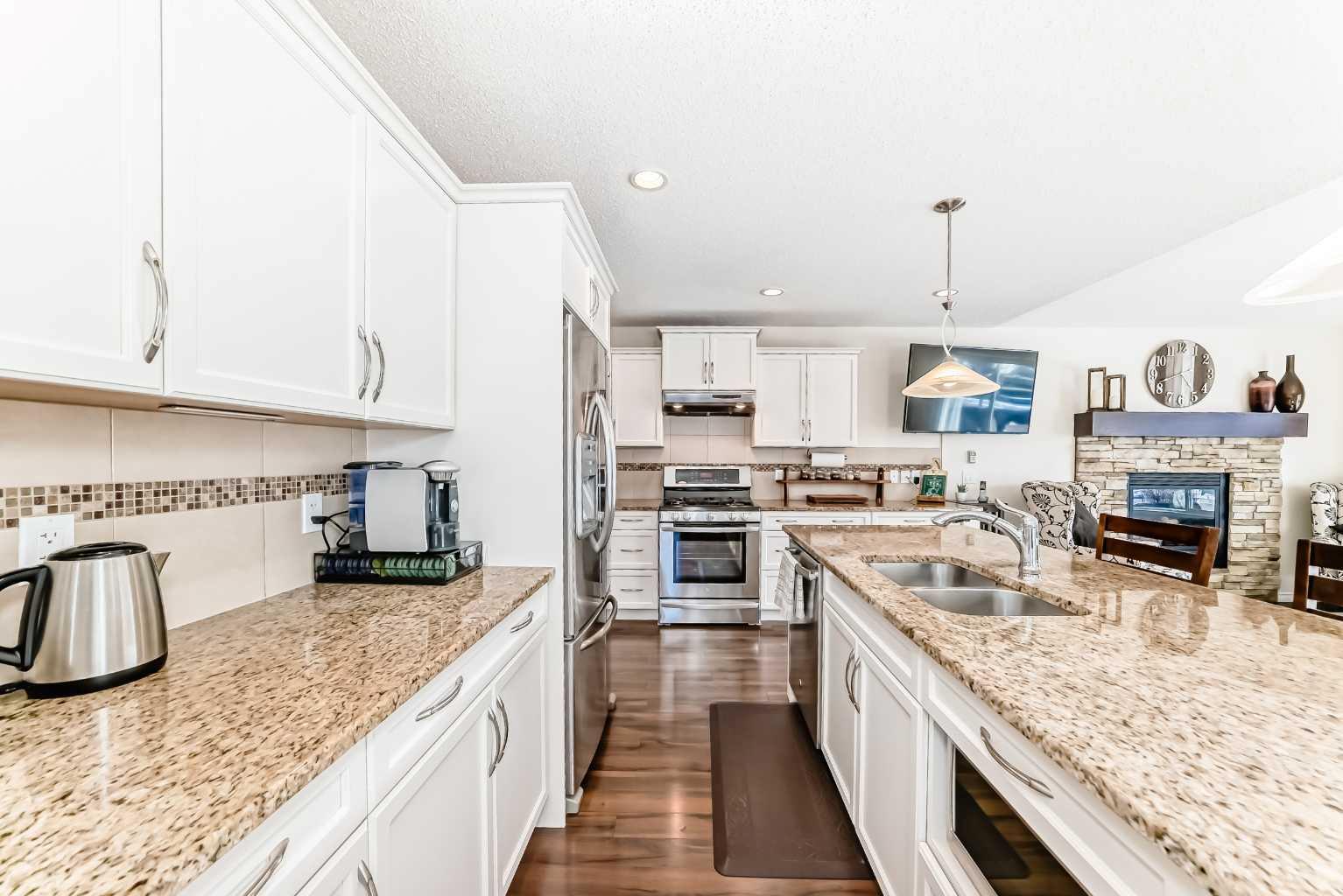 1301 Ravenswood Drive SE