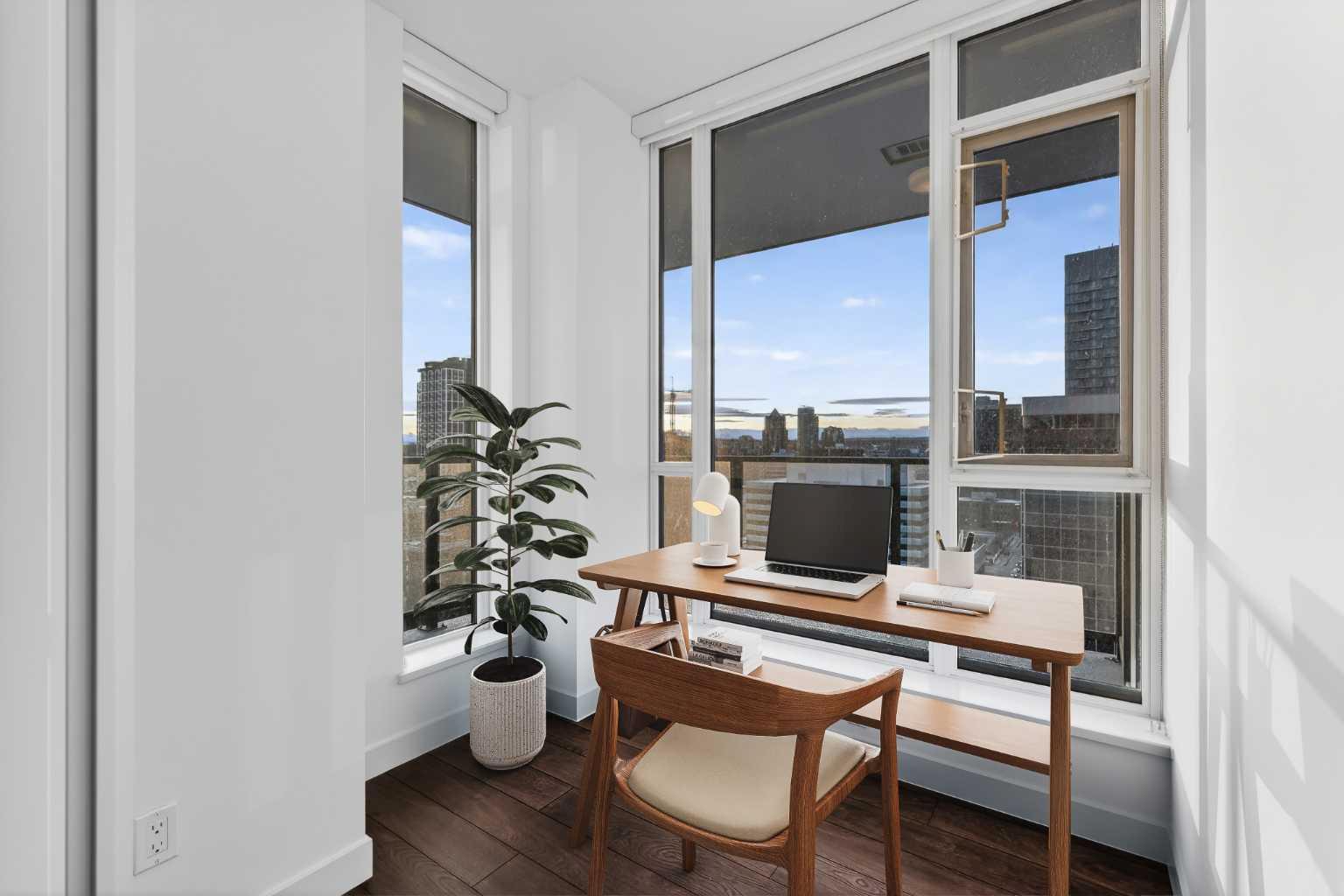 310 12 Avenue SW 1608