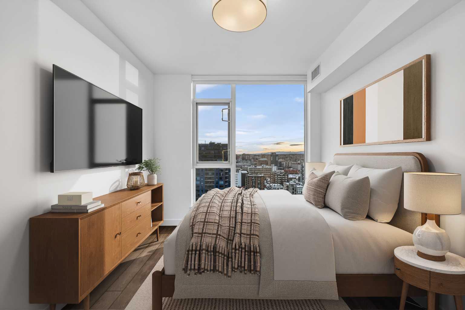 310 12 Avenue SW 1608