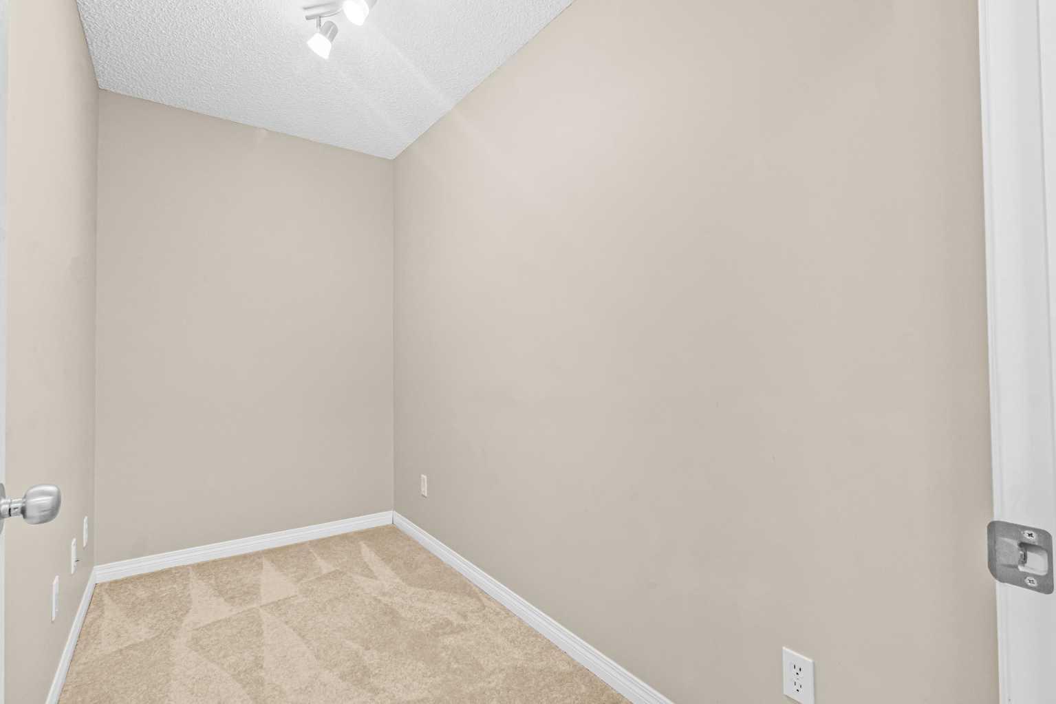 369 Rocky Vista Park NW 109