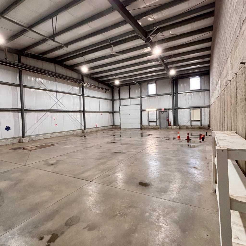 Photo of 1451 Brier Estates Crescent NW #2, Medicine Hat, AB T1C 0B6 (MLS # A2301020)