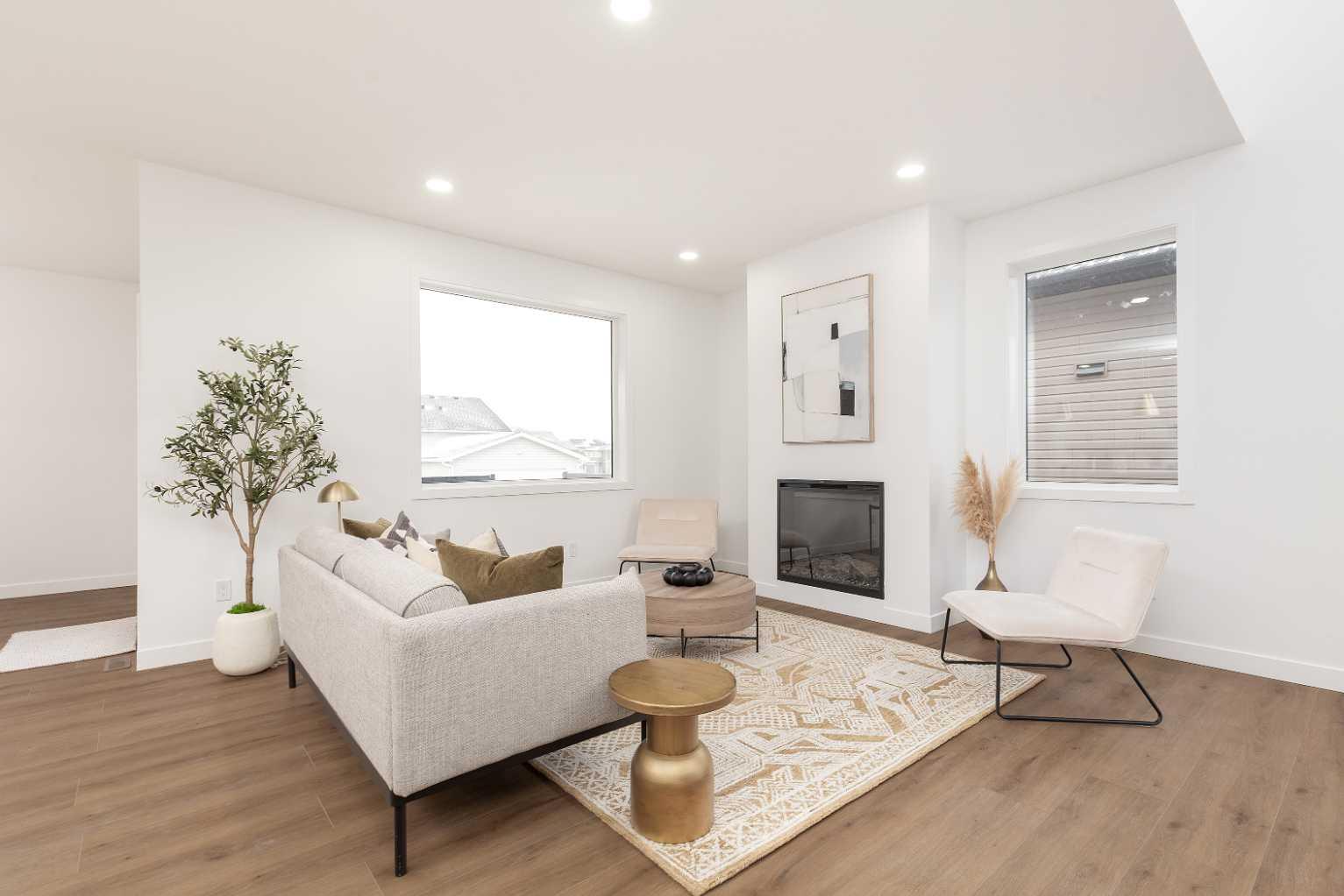 332 Rivergrove Chase W