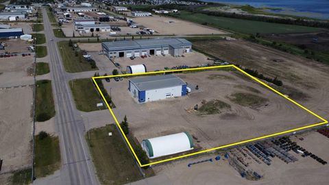 8901 99 Street Clairmont AB T0H 0W0