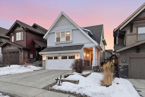 10 Riviera Place Cochrane AB T4C 0V4