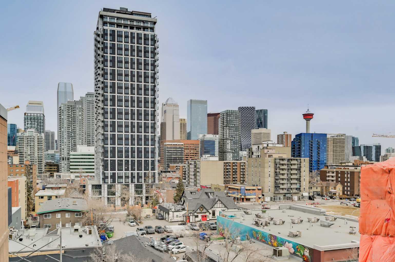 519 17 Avenue SW 810