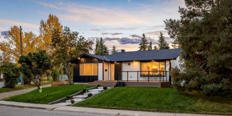 Photo of 1303 87 Avenue SW, Calgary, AB T2V 0W2 (MLS # A2348933)